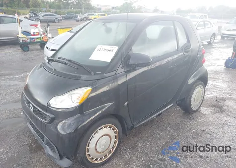 2013 Smart Fortwo Passion/Pure z USA, uszkodzony, nr VIN WMEEJ3BA3DK682782